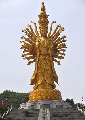 Статуя богини Гуаньинь в Чанше